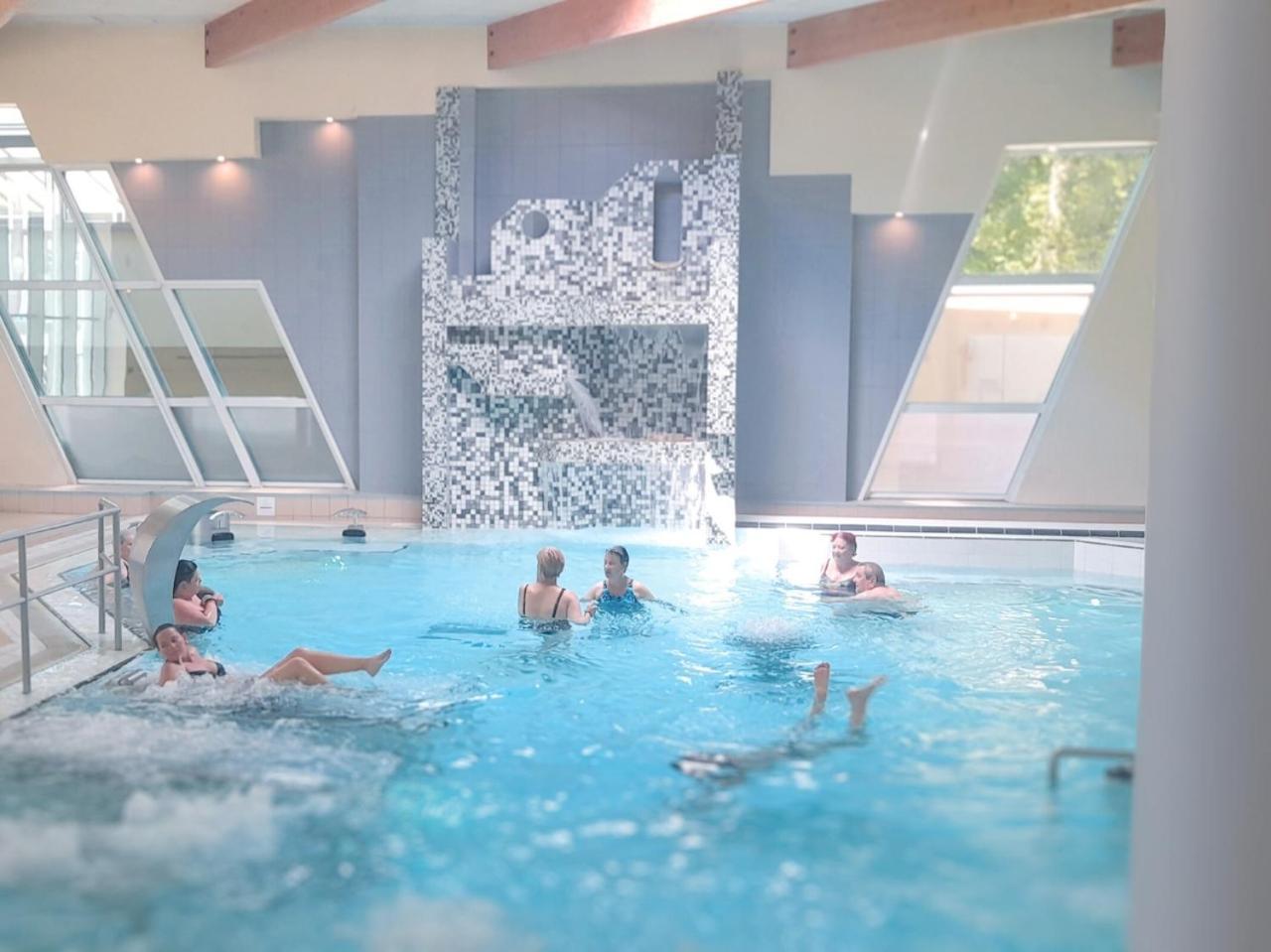 Grand Hotel De Bourbon-Lancy - Spa Et Restaurant - Logis Eksteriør bilde