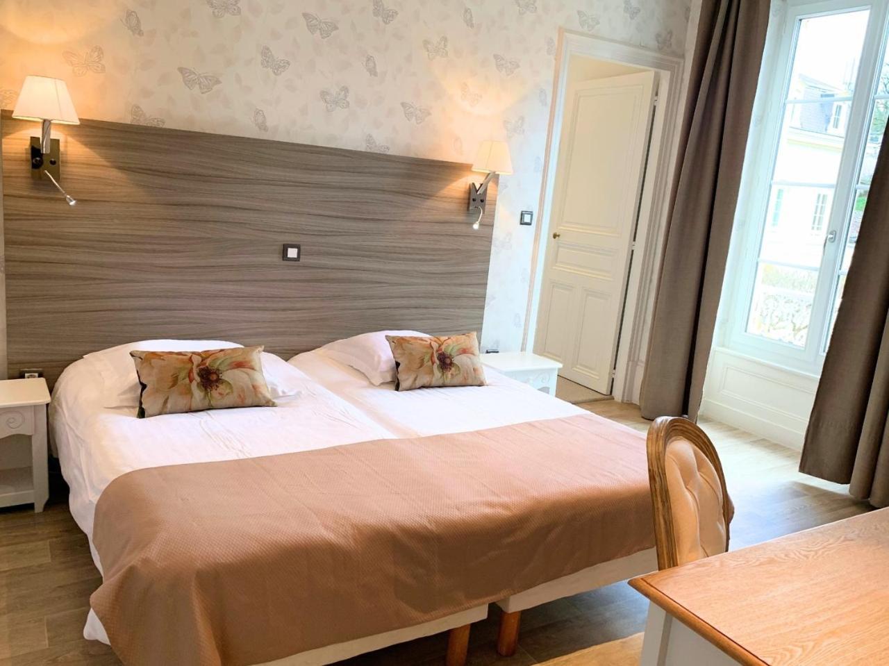 Grand Hotel De Bourbon-Lancy - Spa Et Restaurant - Logis Eksteriør bilde