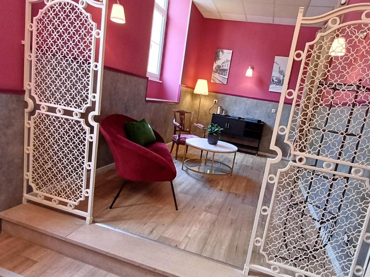 Grand Hotel De Bourbon-Lancy - Spa Et Restaurant - Logis Eksteriør bilde